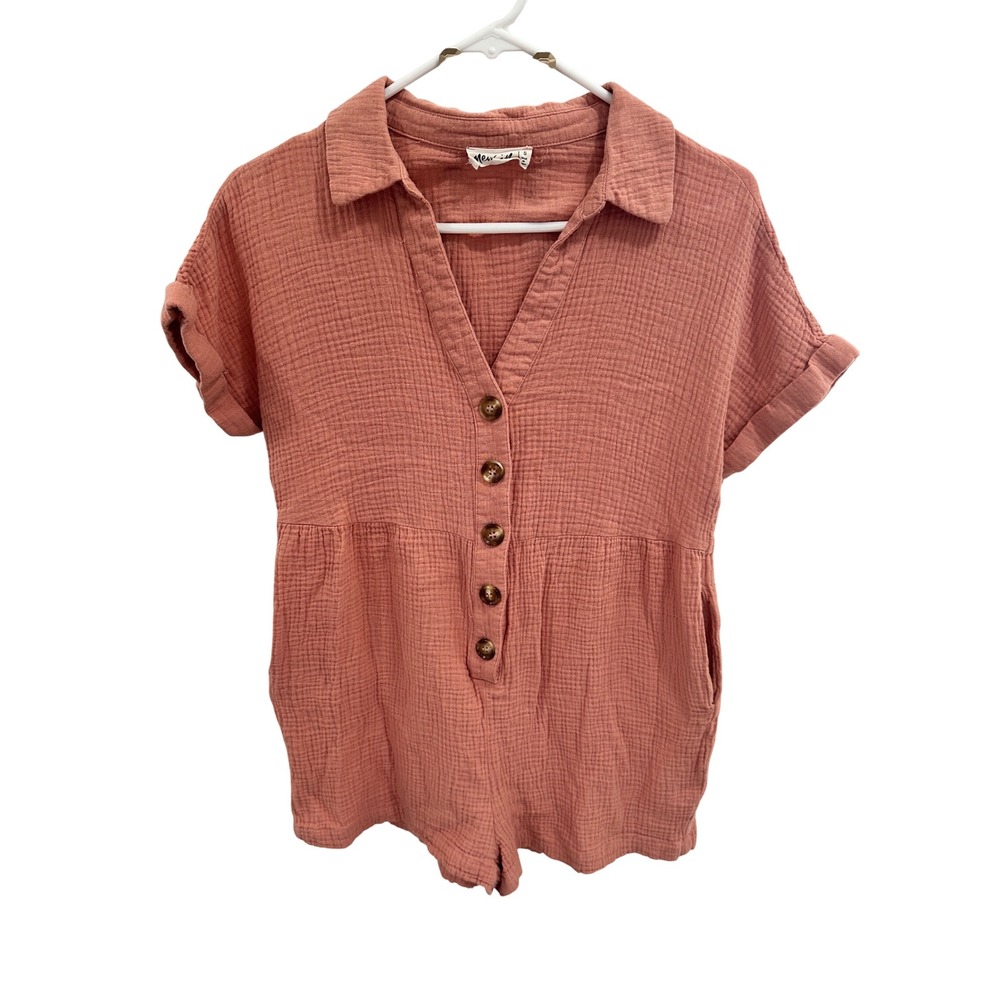 New In Gauze Button Front Cuffed Sleeve‎ Romper Rose Size Small